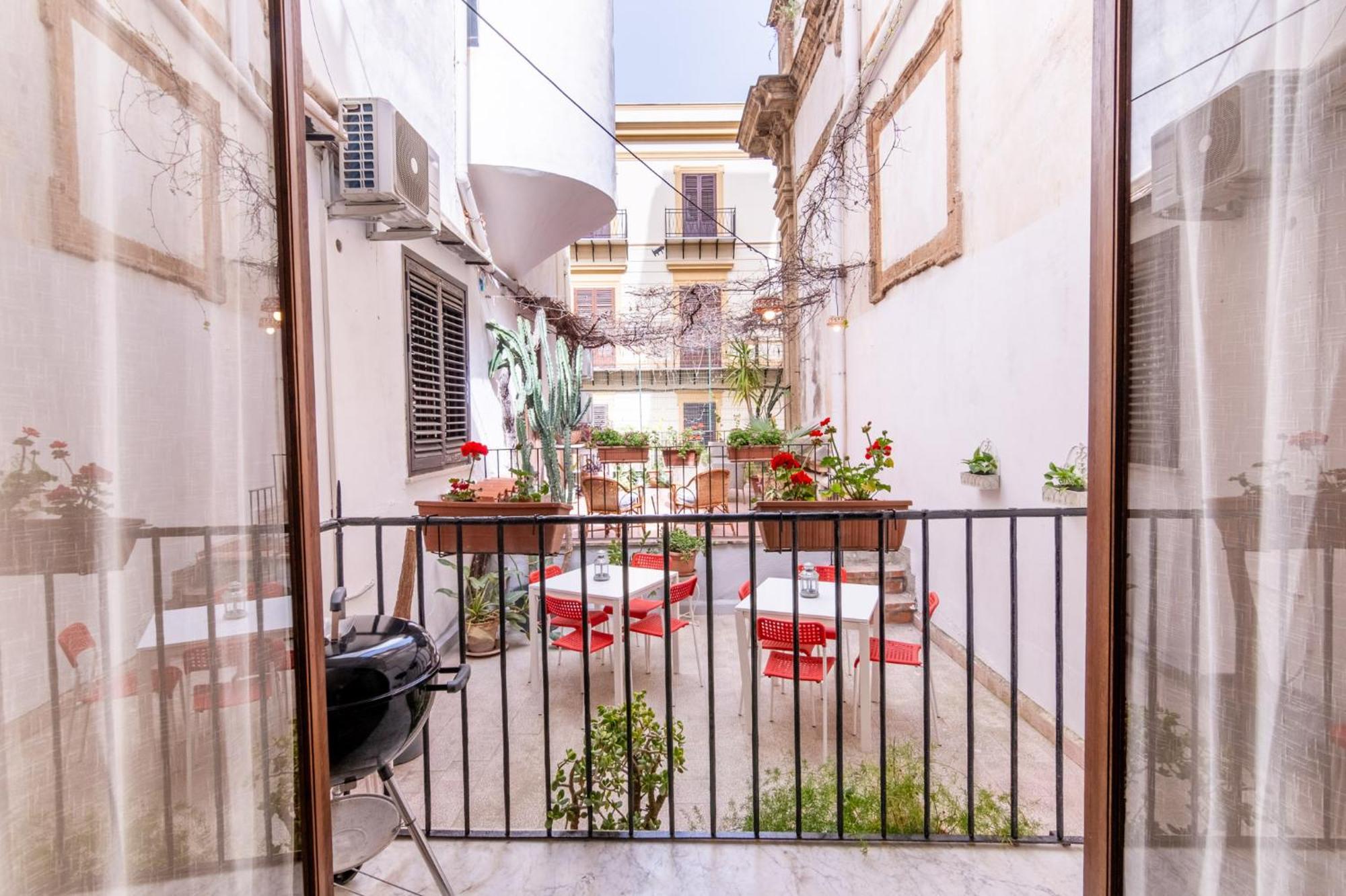 Palazzo Del Bono Suites 팔레르모 외부 사진